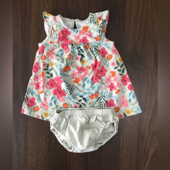 Dress and briefs set - Picture 2 of 2